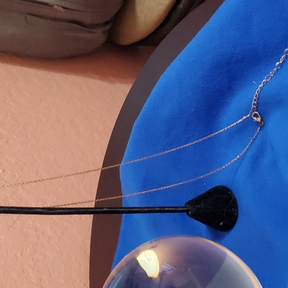 Neckless - Picture 3 of 3